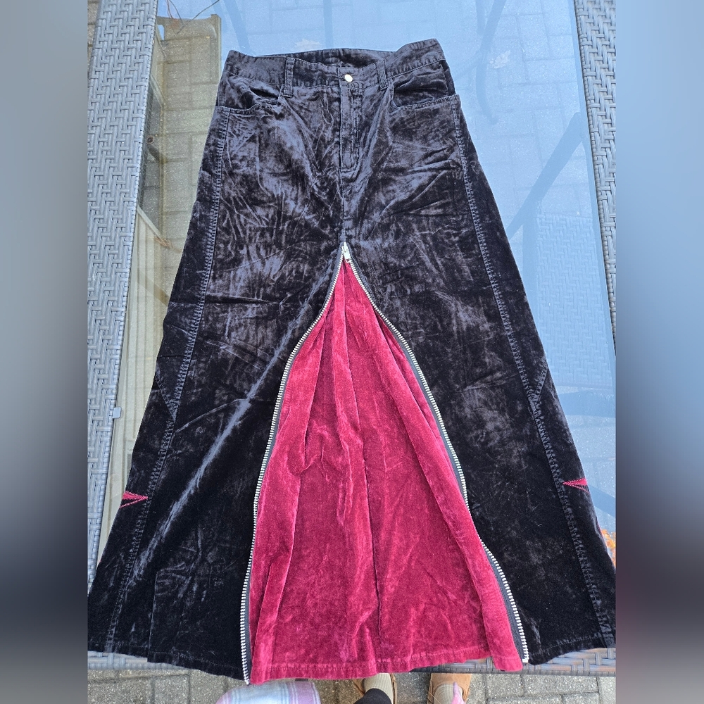 Extremely Rare Vintage Lip Service Velvet Zip Skirt!